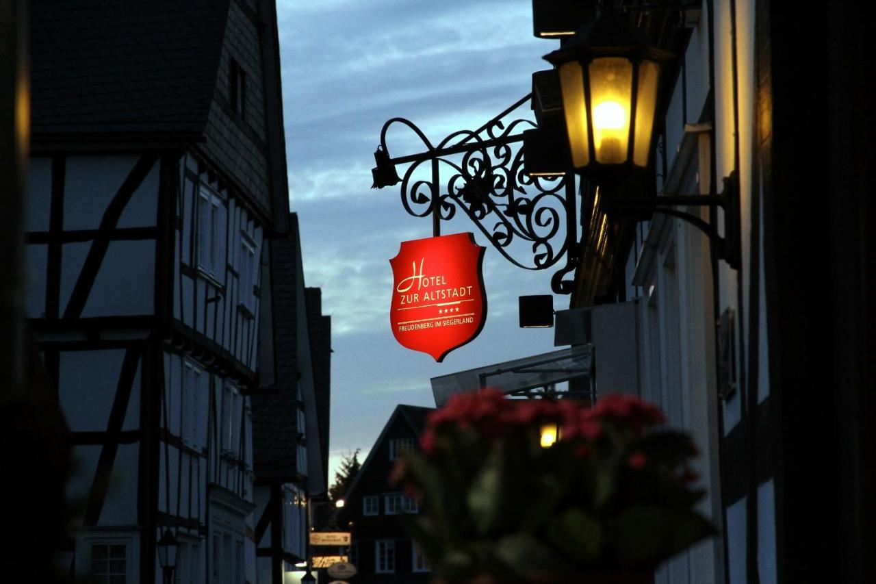 Hotel Zur Altstadt Freudenberg  Buitenkant foto